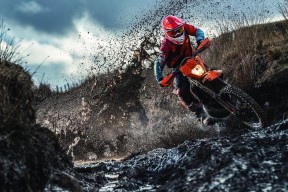 国际足球青少年锦标赛火热展开，未来之星亮相赛场，国际青少年足球俱乐部